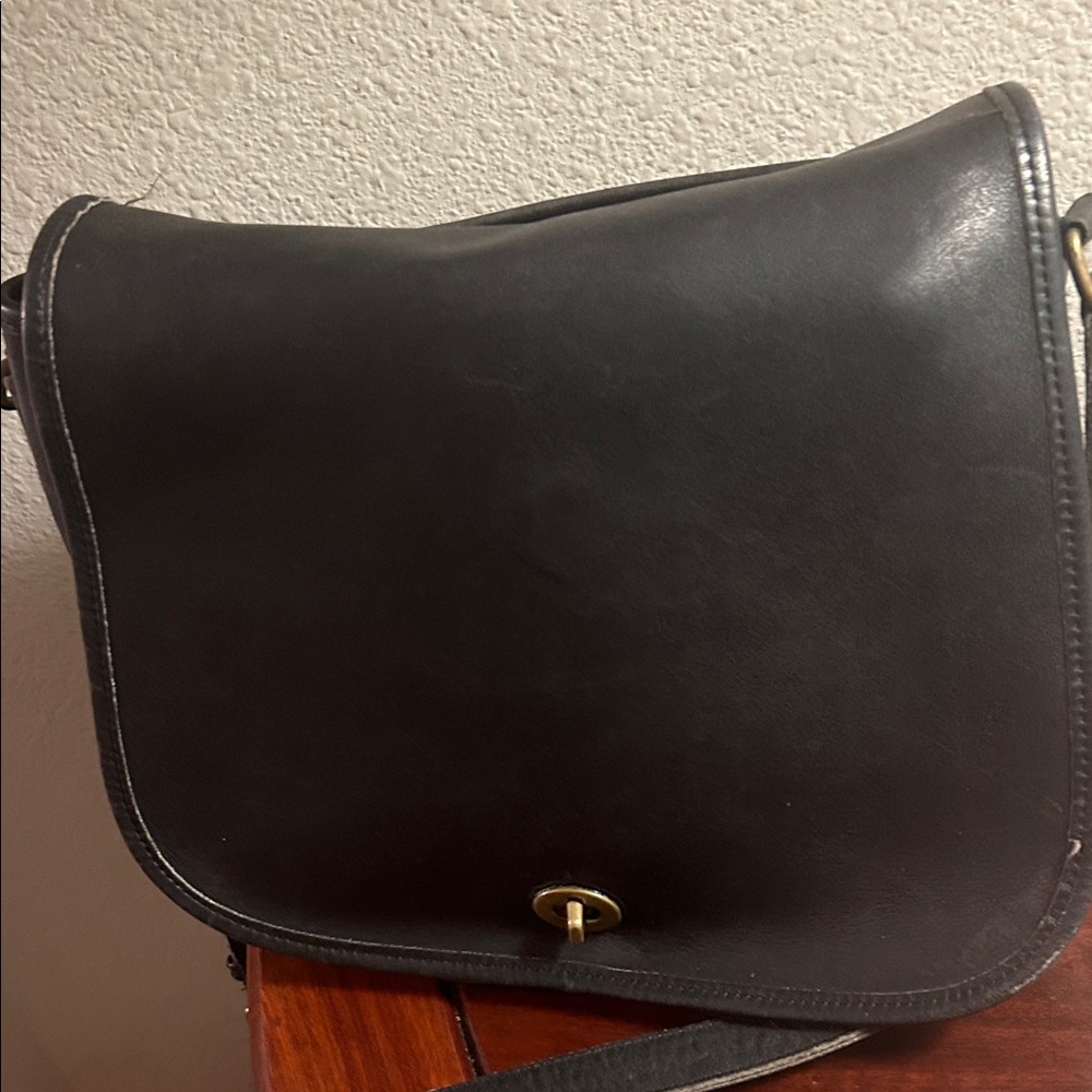 Coach Black Leather Saddle Shoulder Bag - Picture 2 of 13